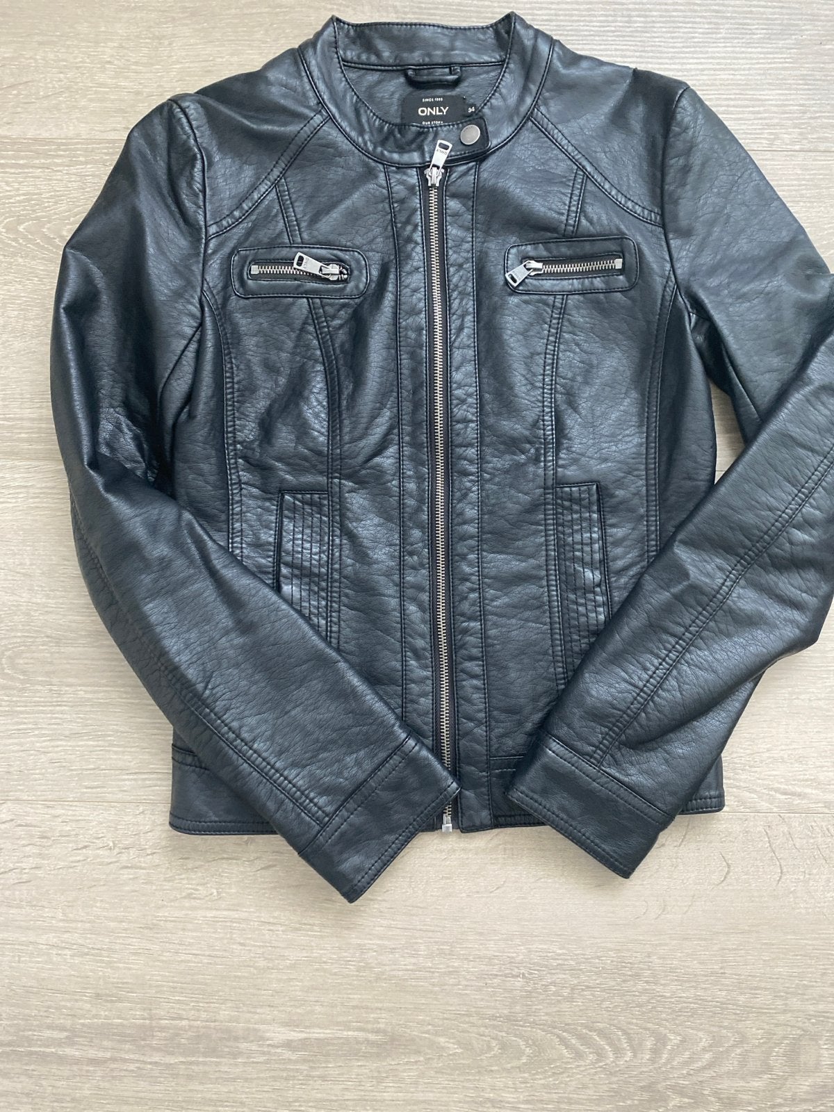 ONLY Zwart Imitatie Leren Jasje Maat 34, Ophalen of Verzenden, Zo goed als nieuw, Maat 34 (XS) of kleiner, Zwart