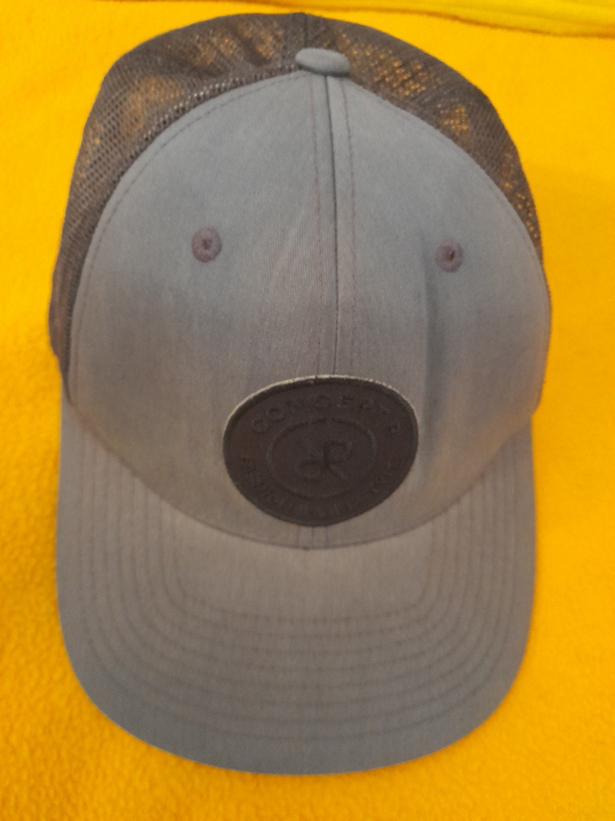 Grijze Trucker Pet met 'Concepts' Logo, Kleding | Heren, Hoeden en Petten, Yupoong, One size fits all, Ophalen of Verzenden, Pet