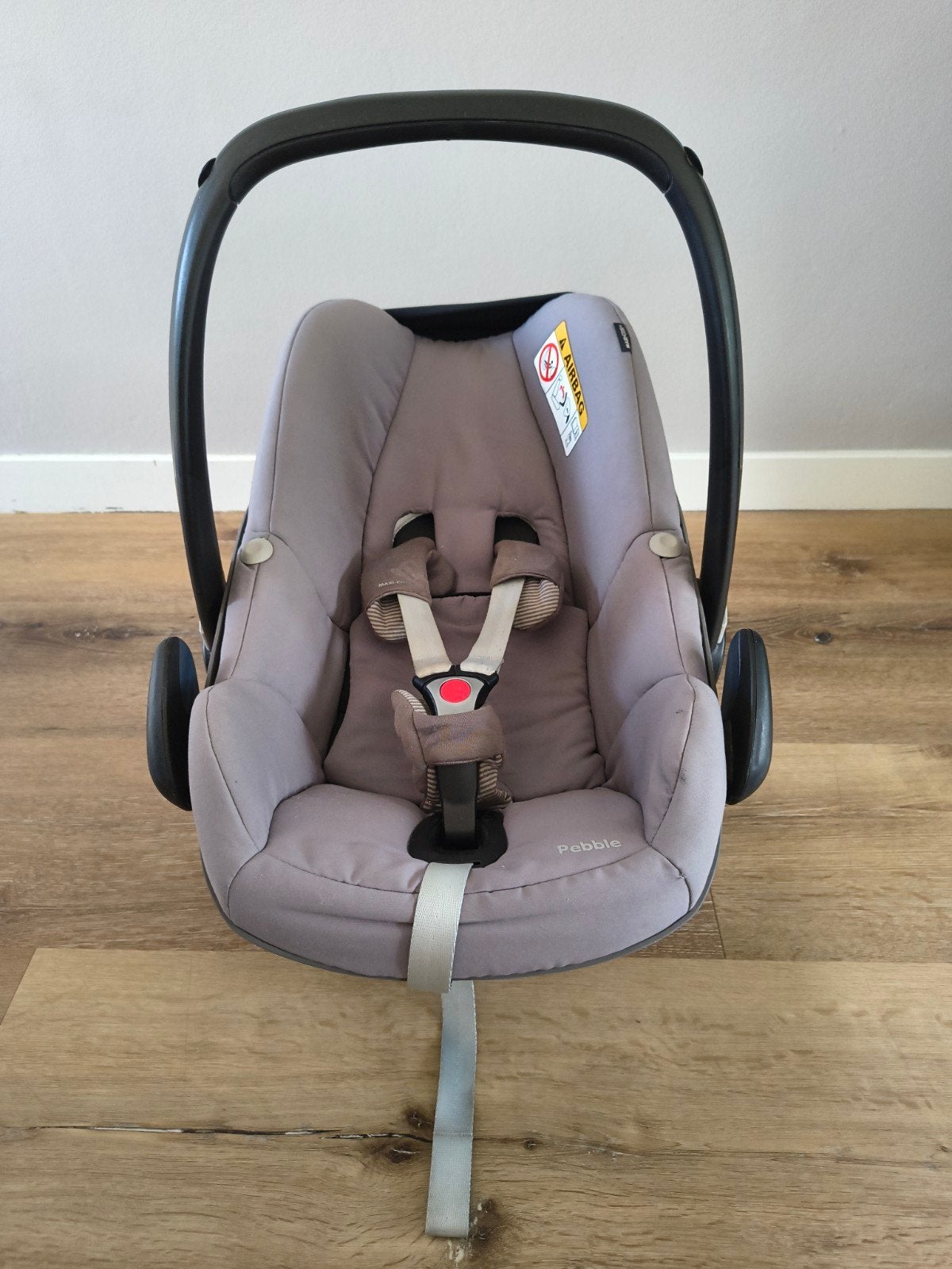 Maxi-Cosi Pebble autostoel - Grijs met zonnekap, Ophalen, 0 t/m 13 kg, Maxi-Cosi, Gebruikt