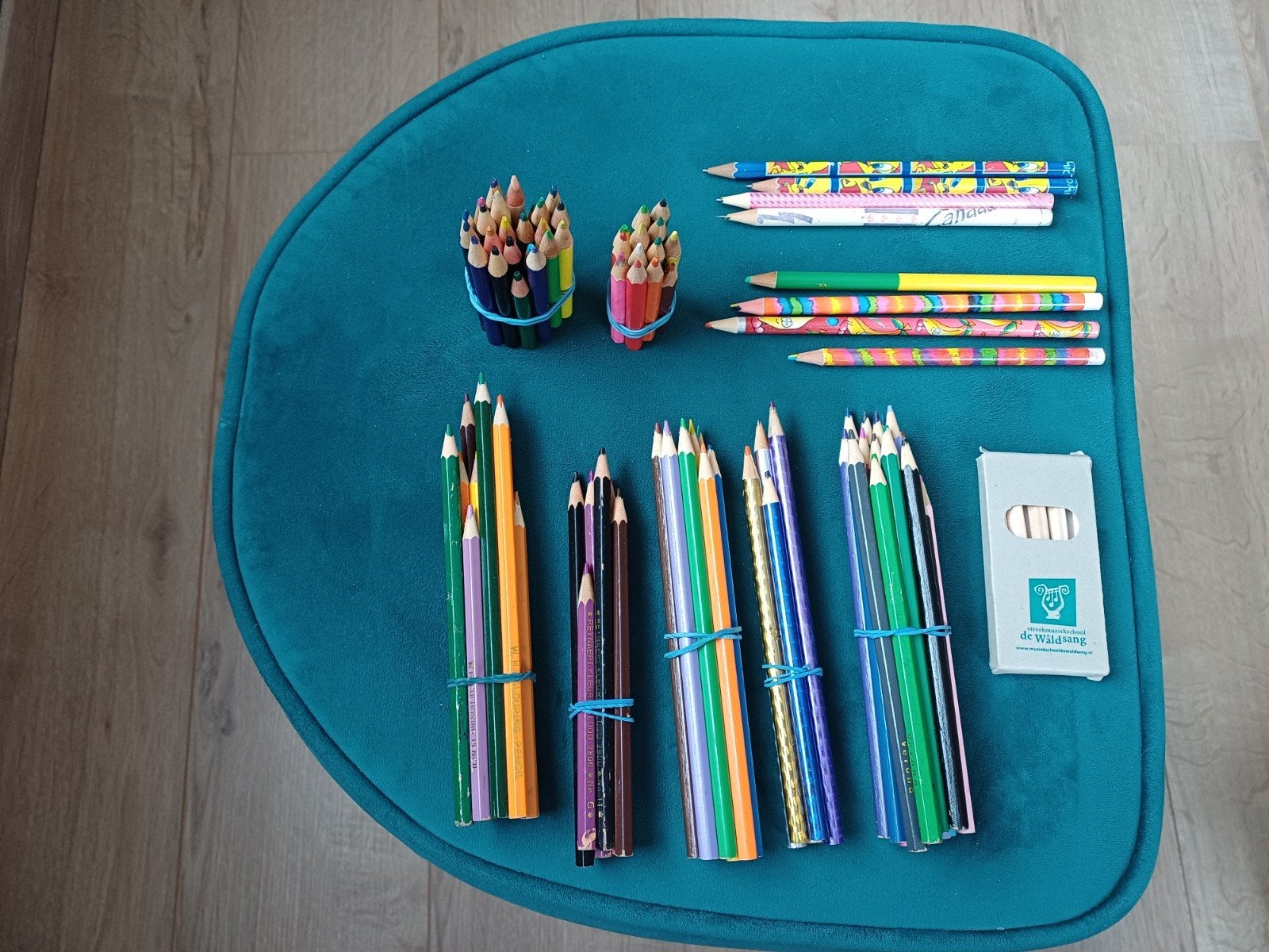 kleur- en verf spullen, Hobby en Vrije tijd, Tekenen, Ophalen, Gebruikt, Potlood of Stift