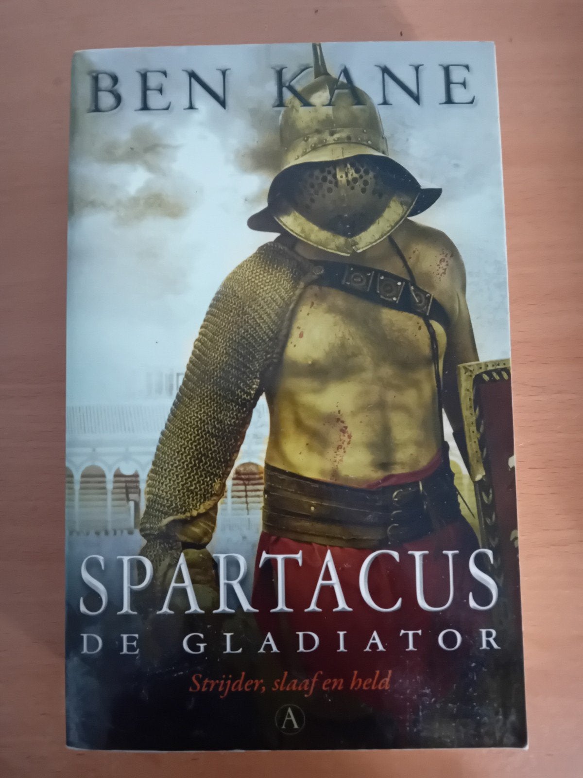 €5, Spartacus: De Gladiator - Ben Kane (Zo goed als nieuw), Boeken, Ophalen of Verzenden, Zo goed als nieuw, Ben Kane, Europa overig