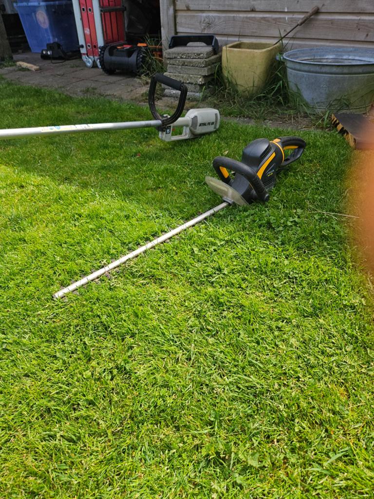 Heggenschaar Stiga SHT 600, Tuin en Terras, Bosmaaiers, Ophalen, Zo goed als nieuw, Elektrisch, Stiga
