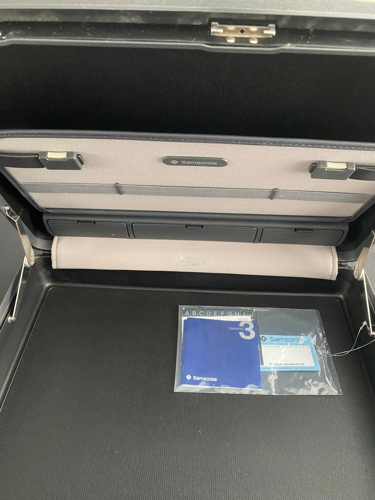 Samsonite Attachékoffer Zwart - Zo goed als nieuw, Ophalen, Hard kunststof, Slot, Minder dan 50 cm