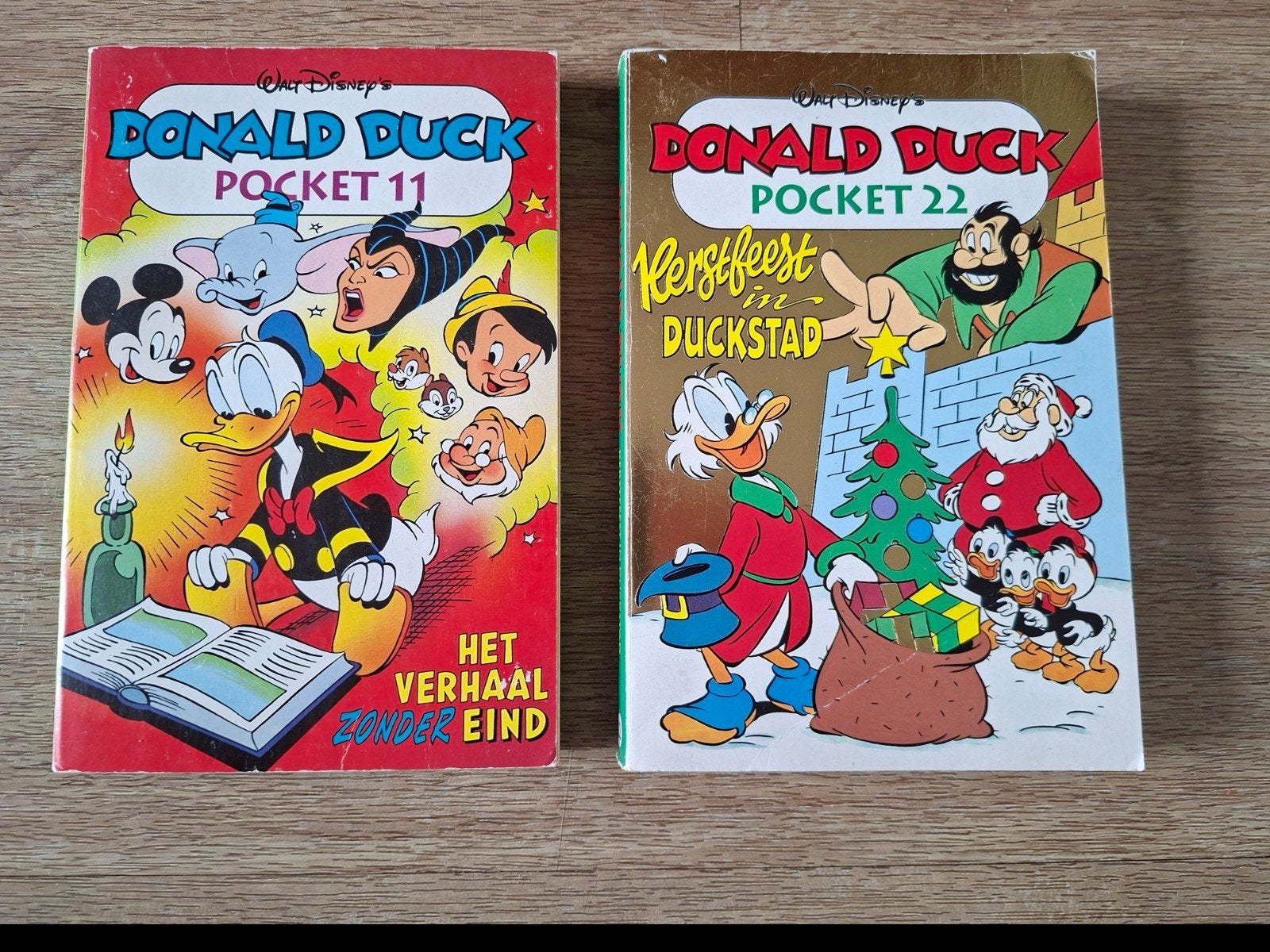 Donald Duck pocket 11 en 22 eerste druk, Meerdere stripboeken, Ophalen of Verzenden, Gelezen