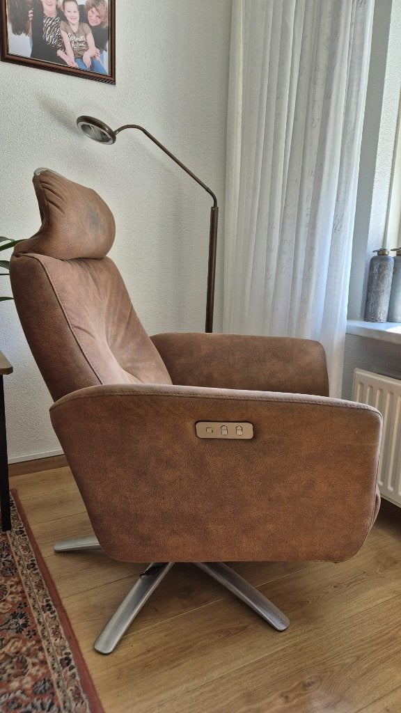 Elektrische relaxfauteuil - apart verstelbare rug en benen, Huis en Inrichting, Fauteuils, Ophalen, Gebruikt, Minder dan 75 cm