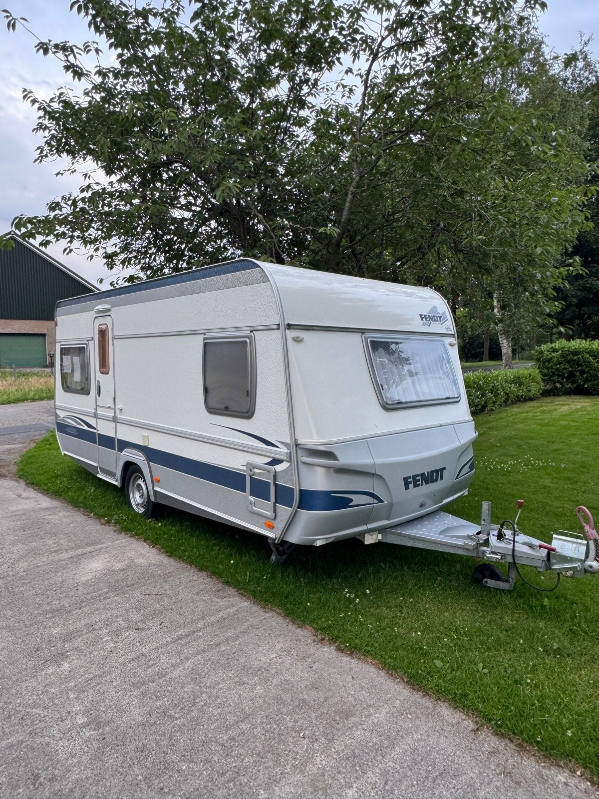 Fendt Saphir 470 TFB - Complete en Goed Onderhouden Caravan, Caravans en Kamperen, Caravans, Rondzit, Frans bed, Particulier, Fendt