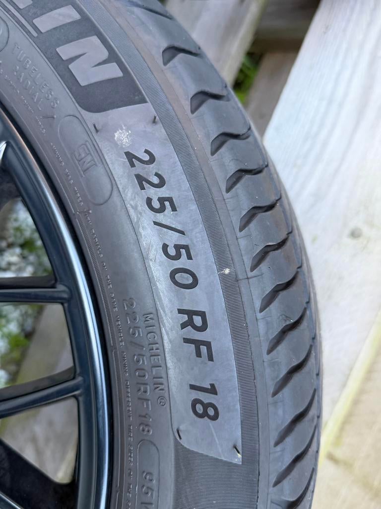 BMW 18 inch velgen met Michelin zomerbanden 225/50 R18, 18 inch, Gebruikt, Banden en Velgen, Ophalen of Verzenden