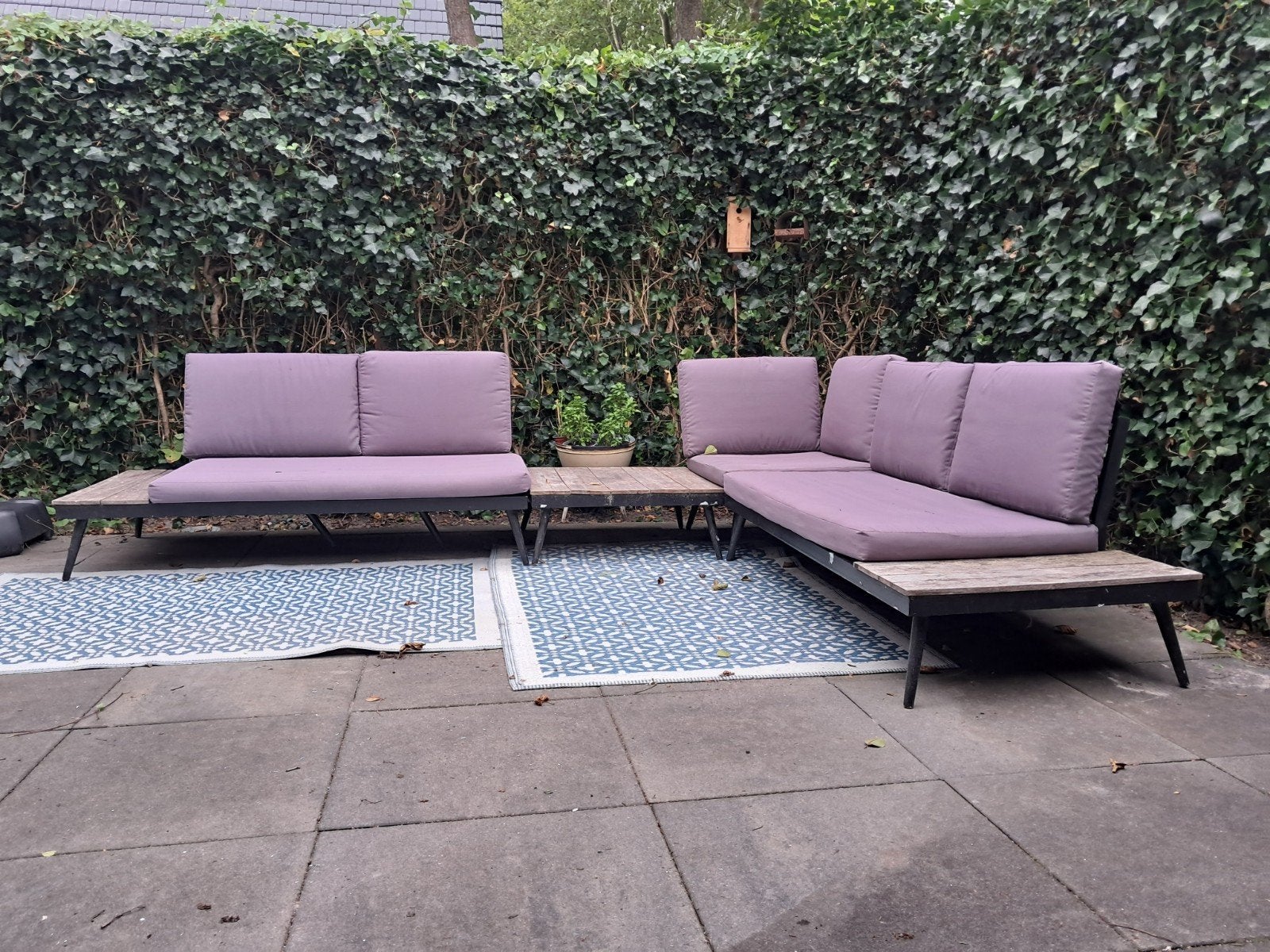 Comfortabele loungeset met houten accenten en kussens, Gebruikt, Ophalen of Verzenden, Bank, Loungeset
