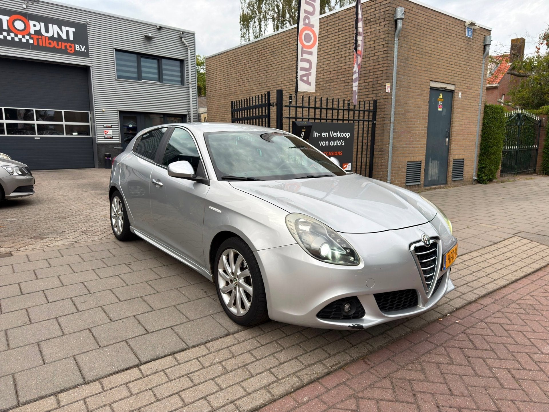 Alfa Romeo Giulietta 1.4 T Progression 2e Eigenaar! Airco PD, Voorwielaandrijving, Euro 5, Gebruikt, 4 cilinders