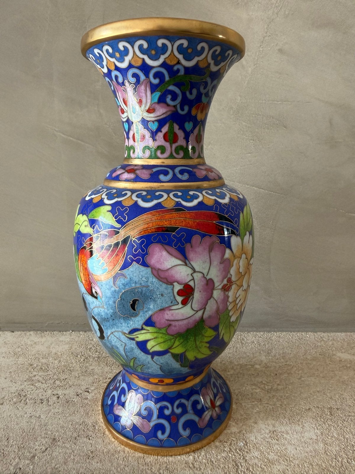 Prachtige Chinese Cloisonné Vaas met Bloemen en Vogels, Antiek en Kunst, Antiek | Vazen, Ophalen of Verzenden