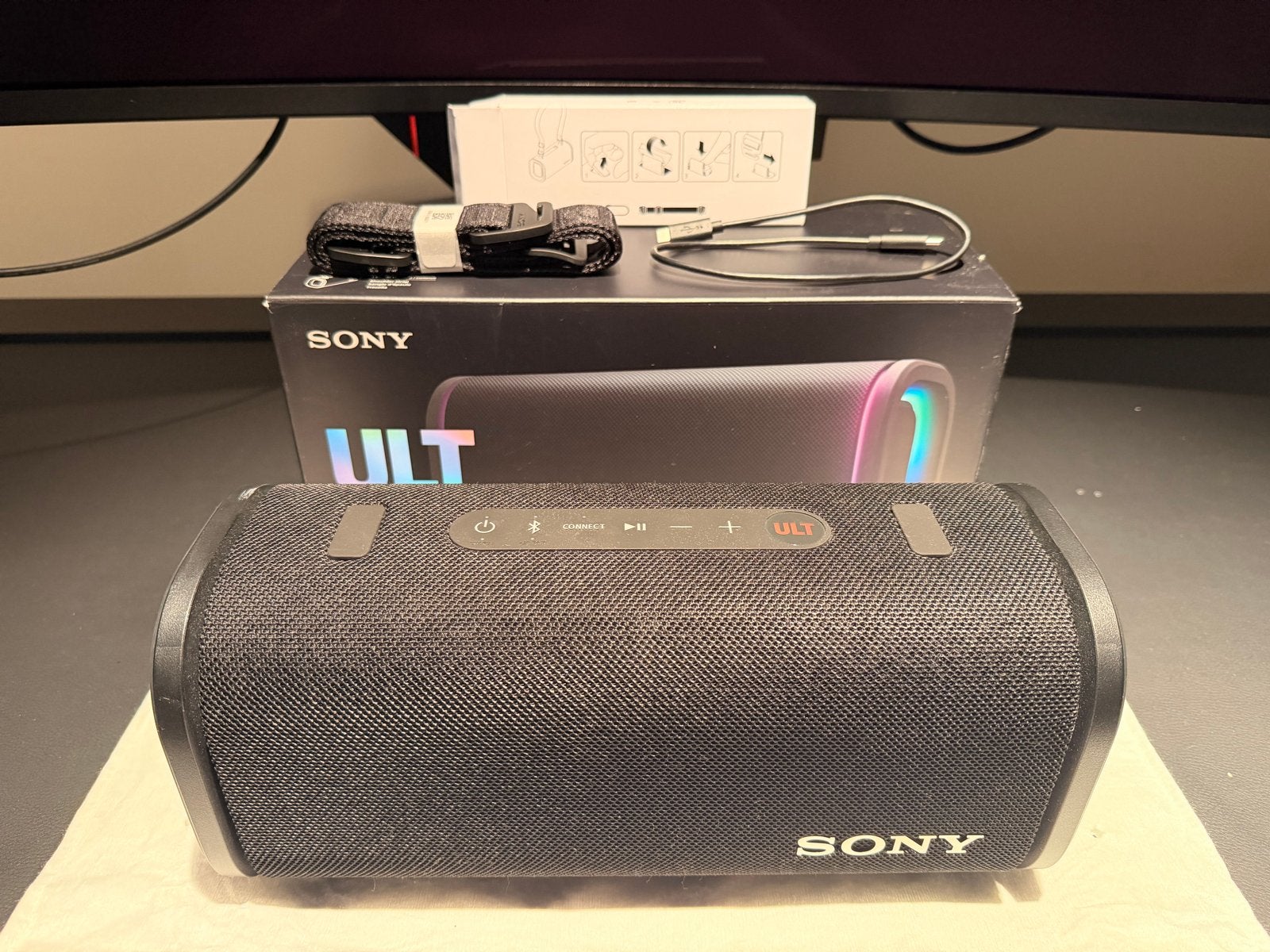 Sony ULT Field 5 Draagbare Bluetooth Speaker, Ophalen of Verzenden, Zo goed als nieuw, Draagbare speaker, Sony