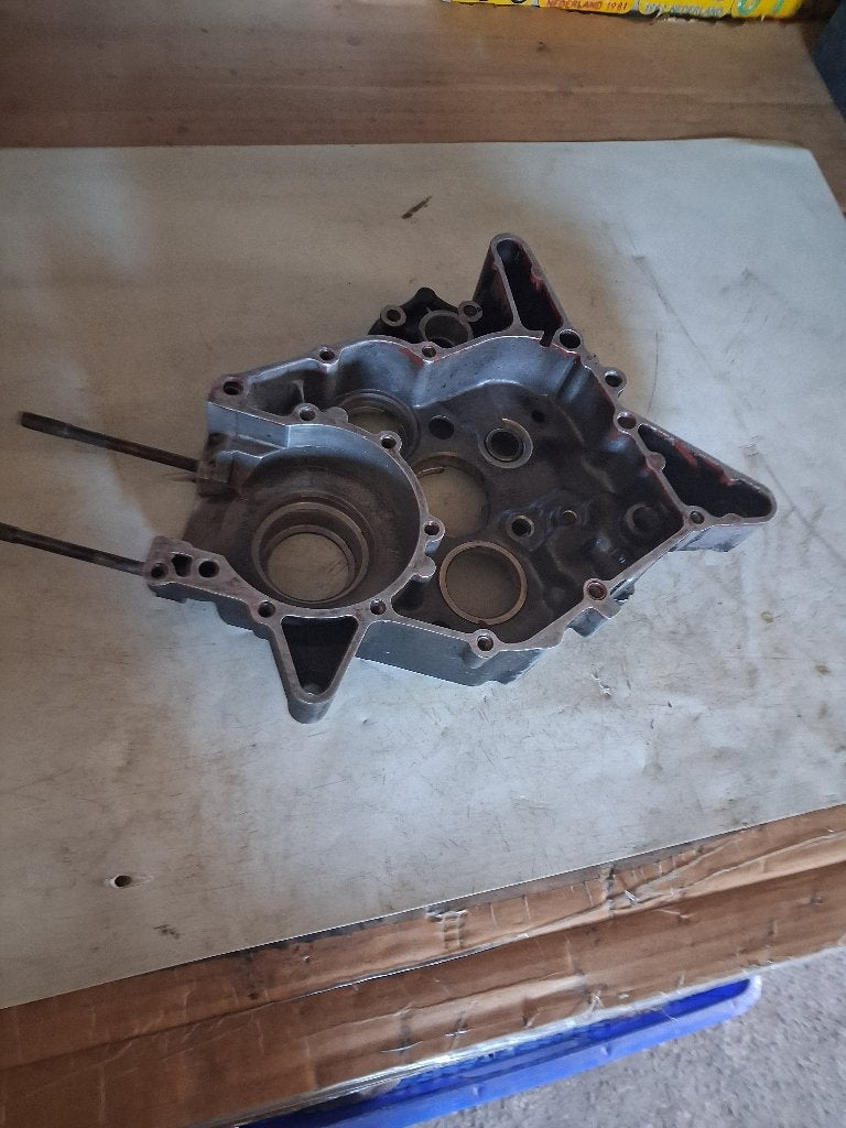 Nog een goed rechter-carterdeel HONDA MT8   type HD02., Ophalen of Verzenden, Gebruikt, Overige typen