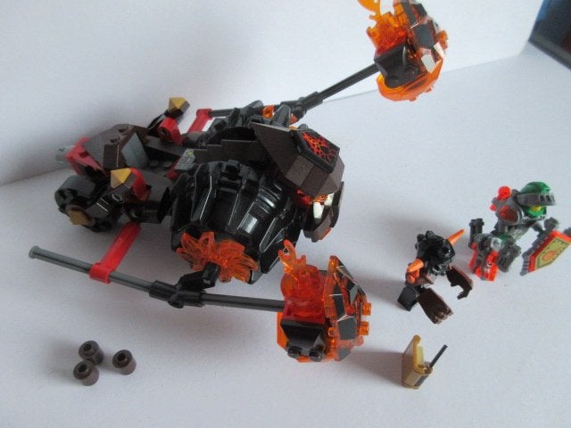70313 Nexo Knights, Moltor's Lava beuker met bouwtekening, Ophalen of Verzenden, Zo goed als nieuw, Complete set, Lego