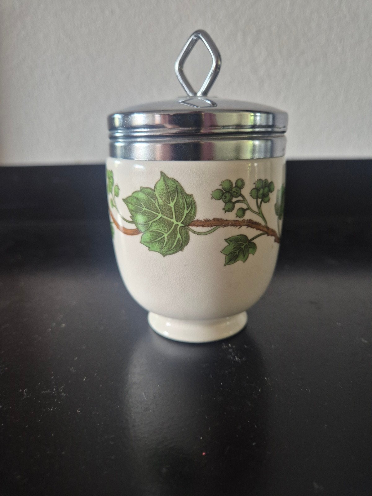 Crown eggcodler  porselein, Ophalen of Verzenden, Zo goed als nieuw, Porselein, Overige typen