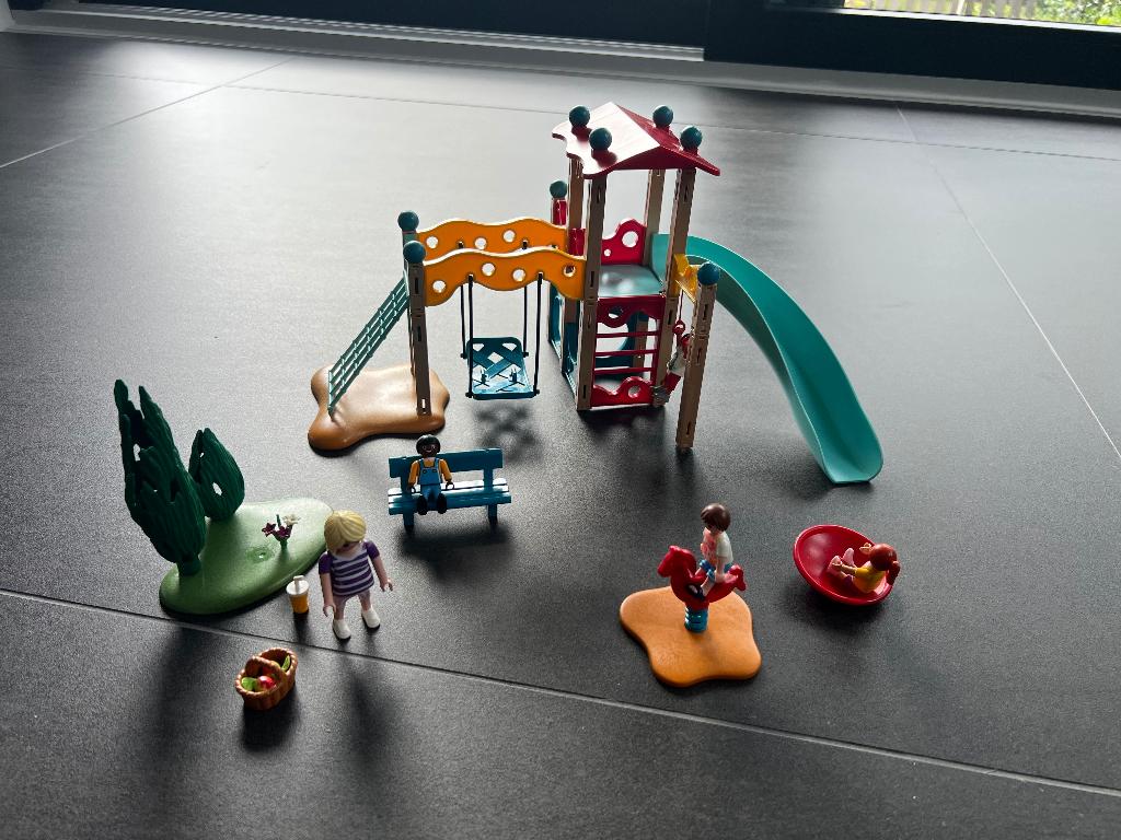 Playmobil Speeltuin 9423 compleet met handleiding, Ophalen, Zo goed als nieuw, Complete set