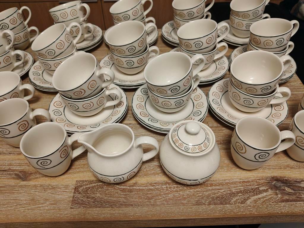 Grote set kop en schotels, melk en suiker, Senseo mokjes, Huis en Inrichting, Ophalen, Porselein, Overige stijlen, Kop(pen) en/of Schotel(s)