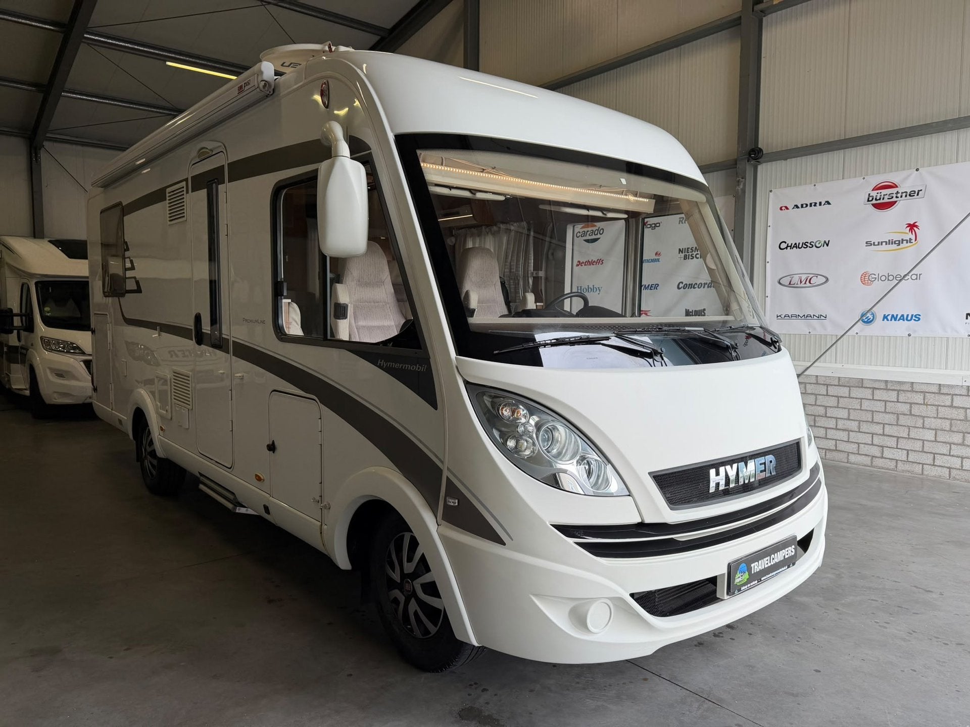 Hymer Eriba B 598 Premiumline PURE LUXE & COMFORT 148 PK | Q, 6 tot 7 meter, Bedrijf, Elektrische ramen, Hymer