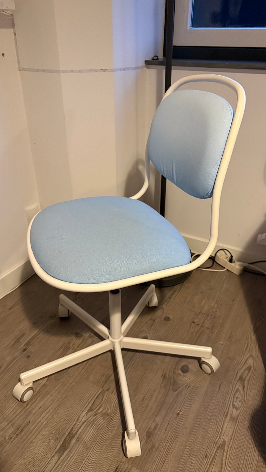 IKEA Bureaustoel VIMUND - Lichtblauw, Huis en Inrichting, Ophalen, Blauw, Zo goed als nieuw, Bureaustoel