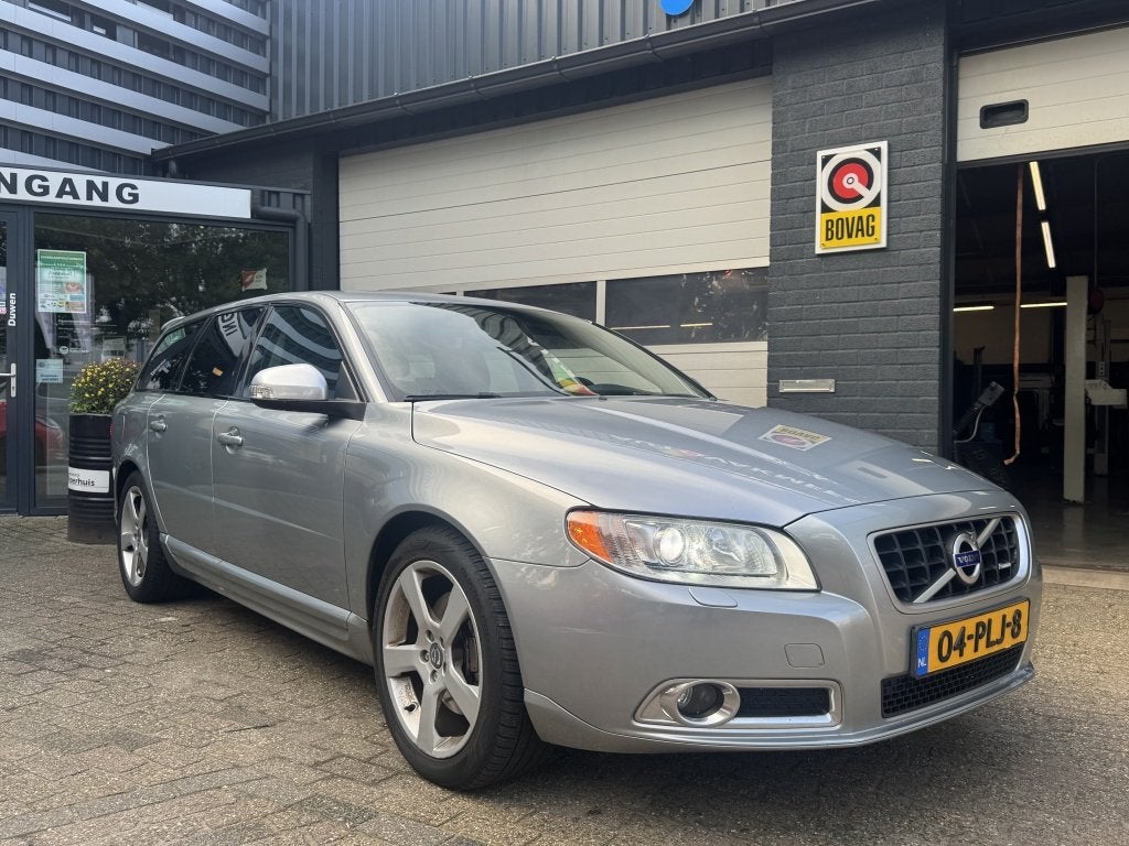Volvo V70 2.0 D3 R-Design (bj 2011, automaat), Auto's, Automaat, Euro 5, Gebruikt, 1984 cc