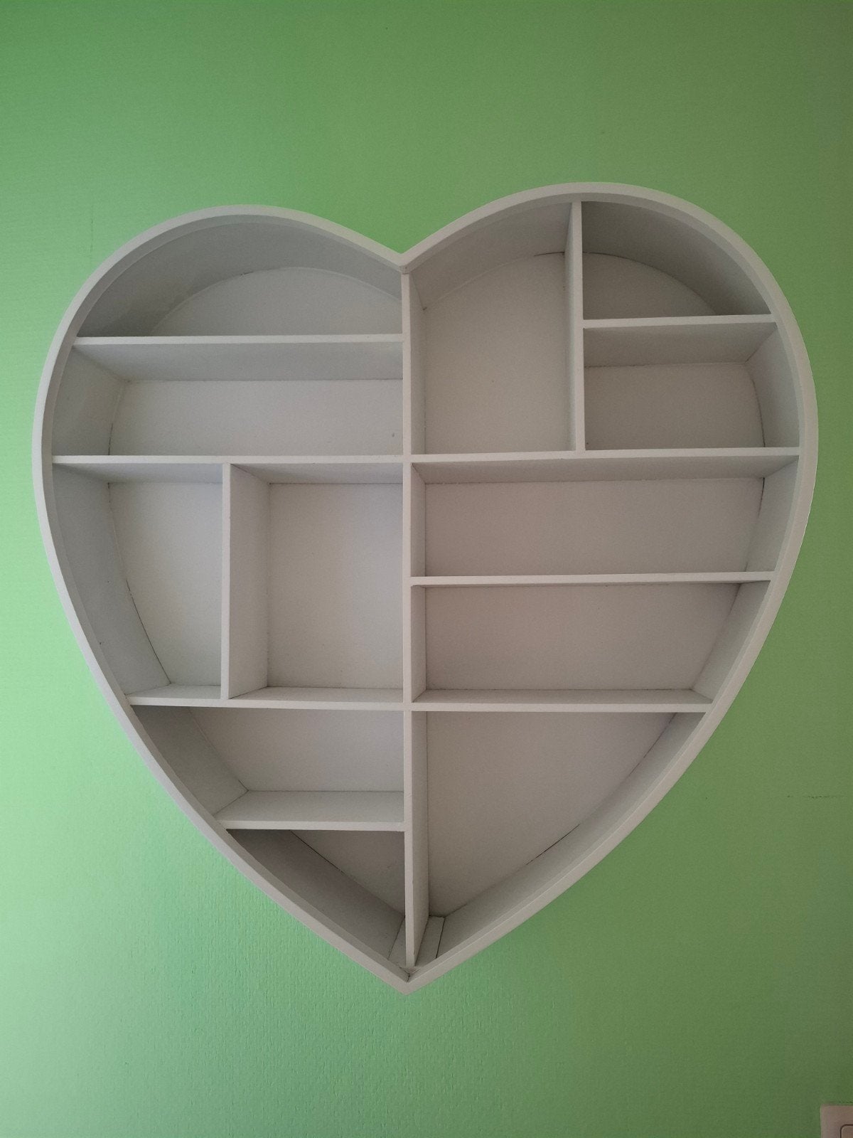 Wandschap / wandrek hart met vakken, Ophalen, Gebruikt