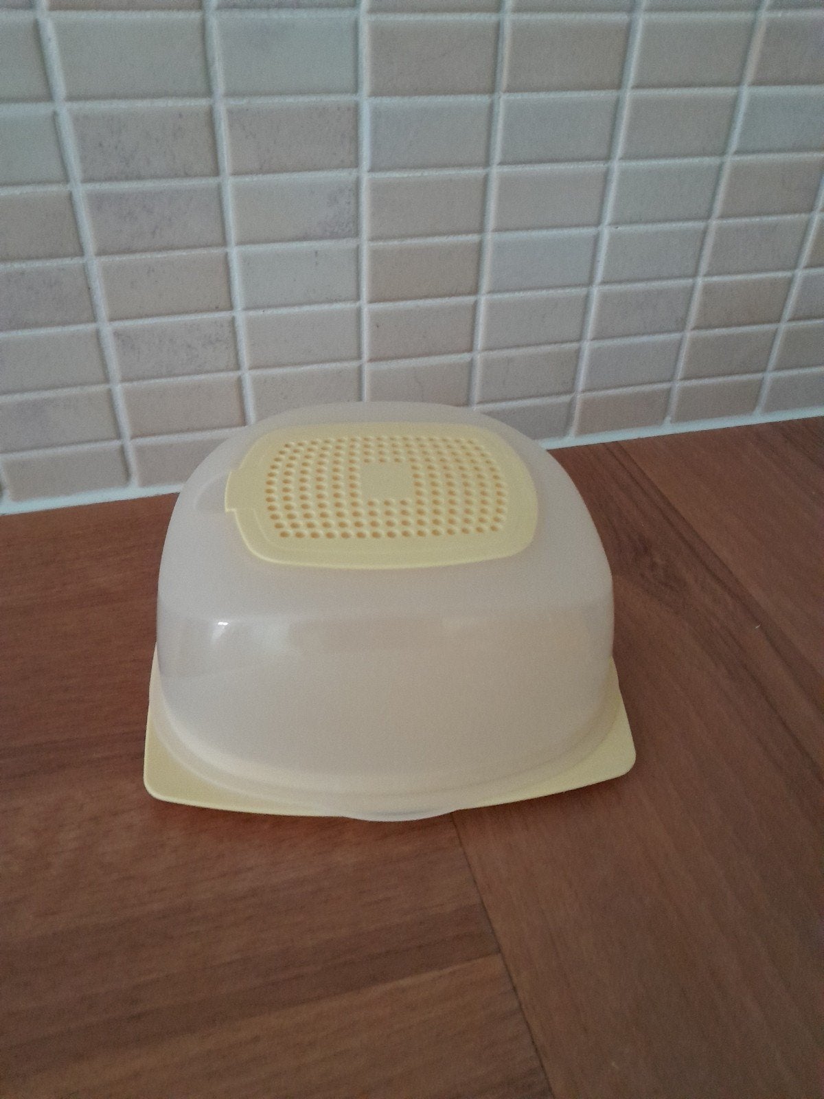Kaasstolp tupperware, Ophalen, Geel, Zo goed als nieuw, Overige typen