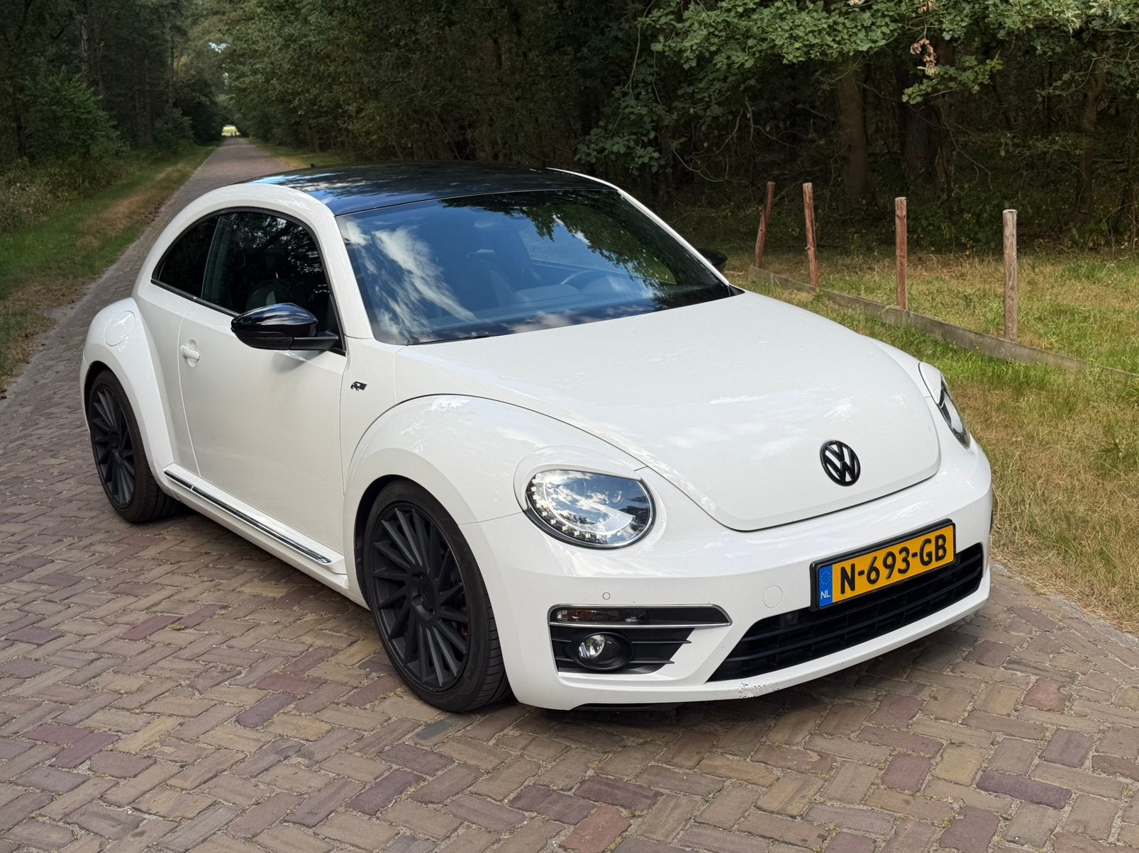 Volkswagen Beetle R-line 2.0 TSI 147KW DSG 2013, Beetle (Kever), 4 cilinders, 1984 cc, 4 stoelen