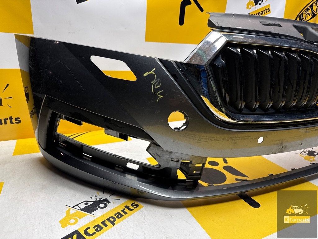 SKODA OCTAVIA 4 VOORBUMPER PDC KLS 5E3807221 BUMPER, Auto-onderdelen, Voor, Skoda, Bumper, Skoda Auto a.s.
