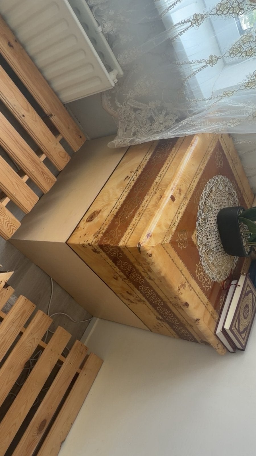 Twee opbergkasten, Ophalen, Zo goed als nieuw, Hout