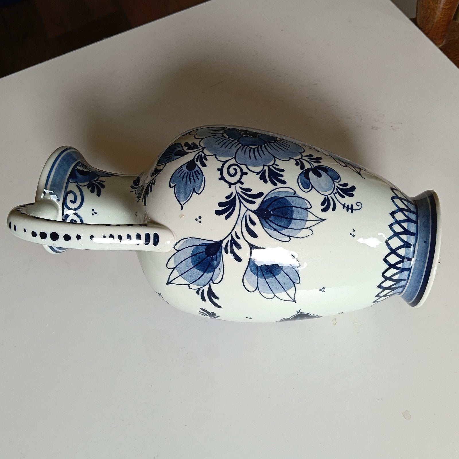 Delfts Blauwe Vaas met Handvatten - Koninklijke Goe, Antiek en Kunst, Ophalen of Verzenden