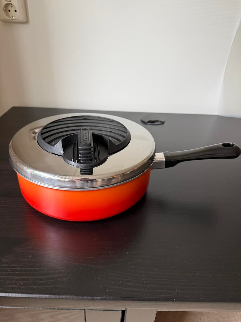 Tefal hapjespan, Huis en Inrichting, Keuken | Potten en Pannen, Ophalen of Verzenden, Gebruikt, Aluminium, Koekenpan of Braadpan