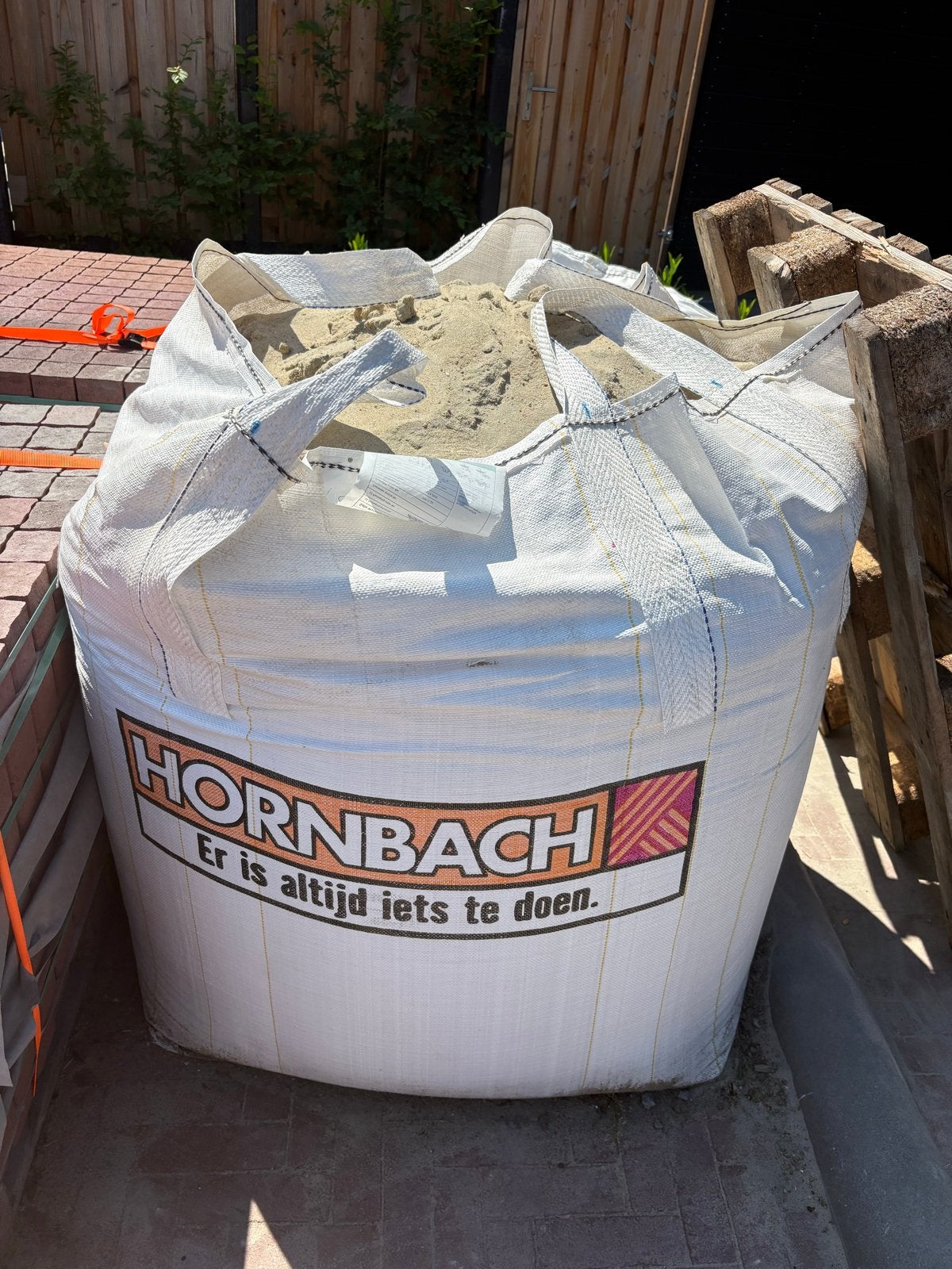 HORNBACH Big Bag Zand - Ophoogzand/Straatzand, Tuin en Terras, Zand, Ophalen of Verzenden, Zo goed als nieuw, Straatzand