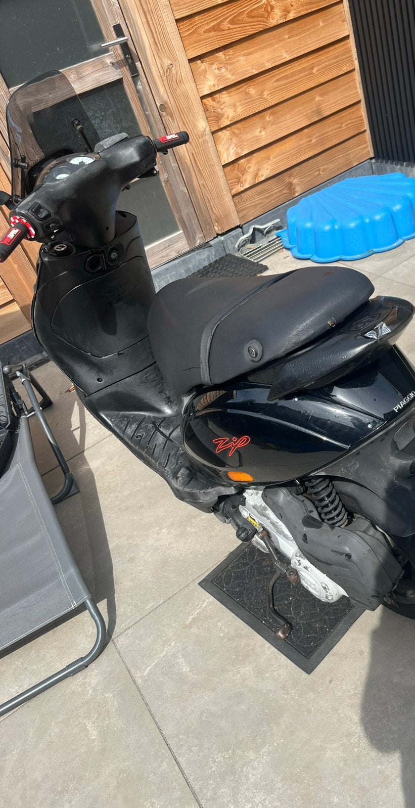 Piaggio zip 4t, Fietsen en Brommers, Scooters | Piaggio, Ophalen, Zo goed als nieuw, Benzine, Zip