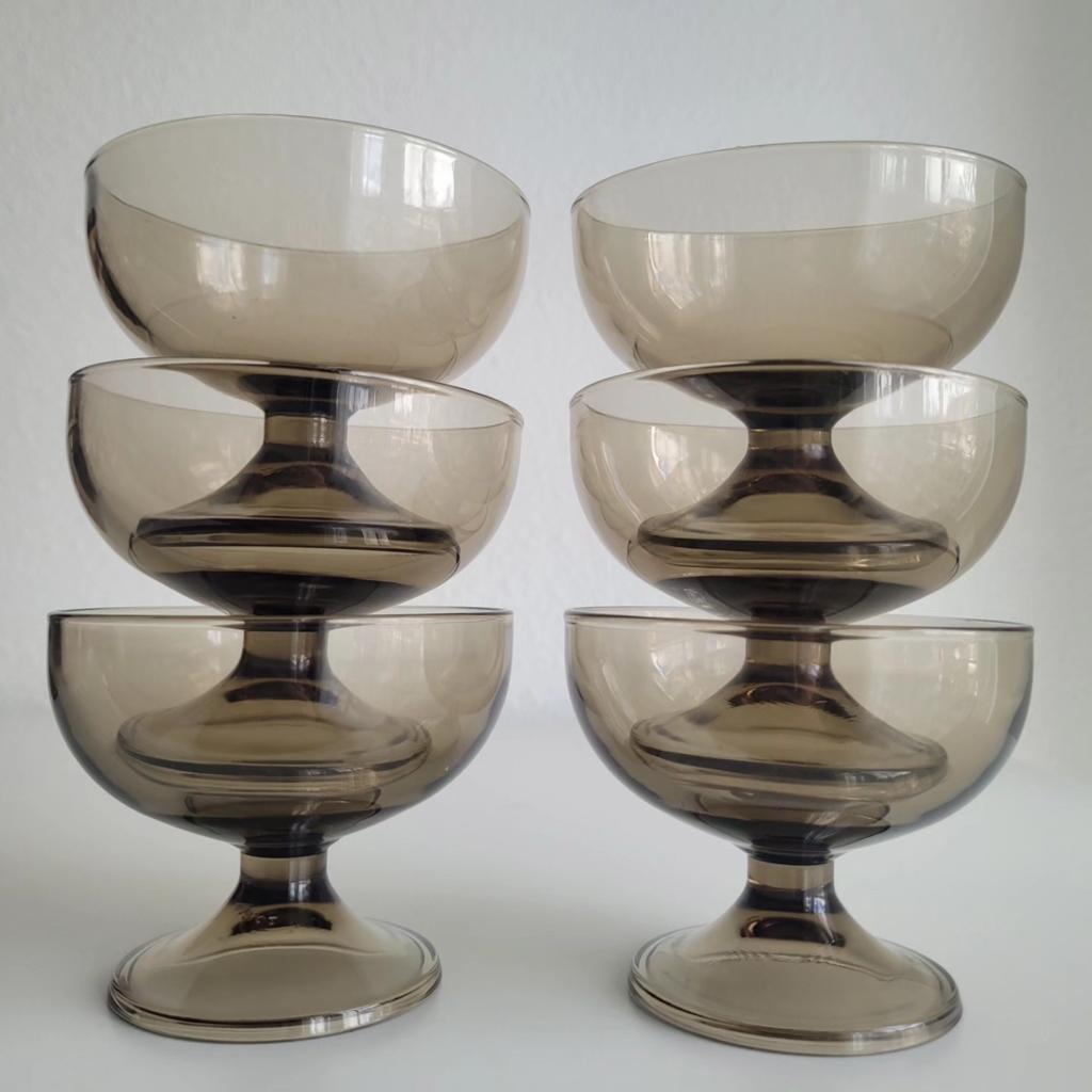 12 Ijscoupes cocktailglazen retro rookglas uit de jaren 70, Glas of Glazen, Ophalen of Verzenden, Overige stijlen, Glas