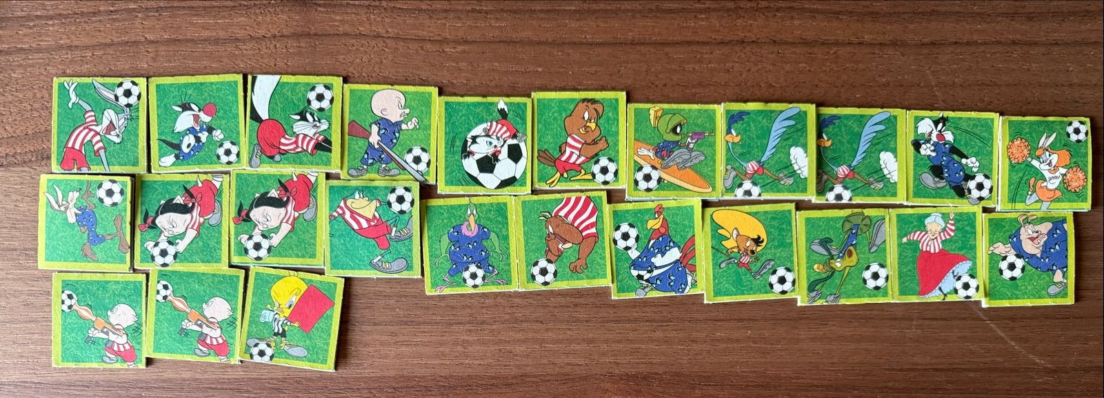 Looney Tunes voetbalplaatjes - Smiths chips, Verzamelen, Speelgoed, Ophalen of Verzenden, Gebruikt