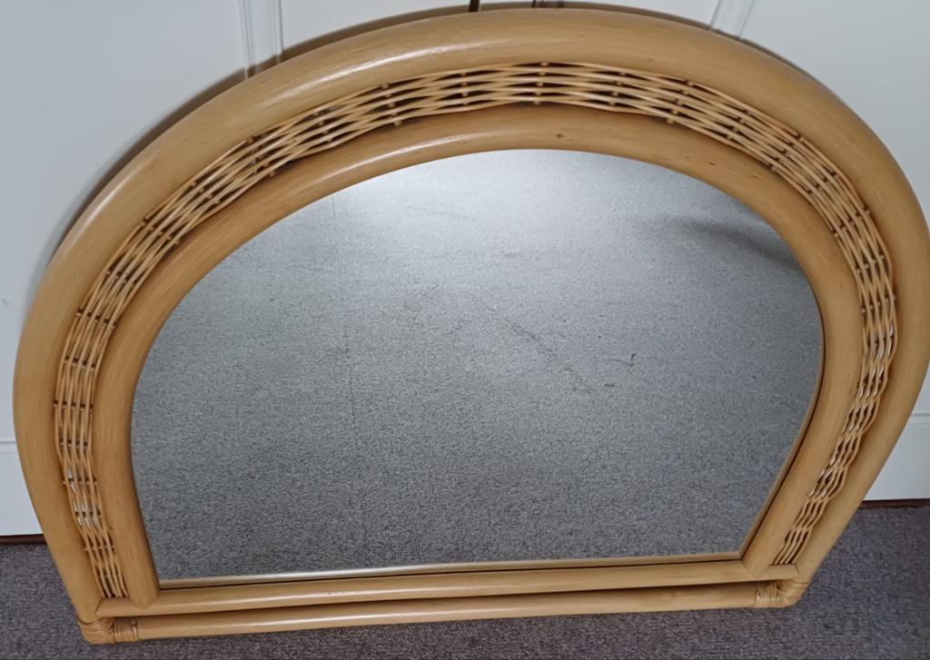 IN PRIJS VERLAAGD! Vintage rotan spiegel, halfrond., Huis en Inrichting, Woonaccessoires | Spiegels, Ophalen, Gebruikt, 75 tot 100 cm