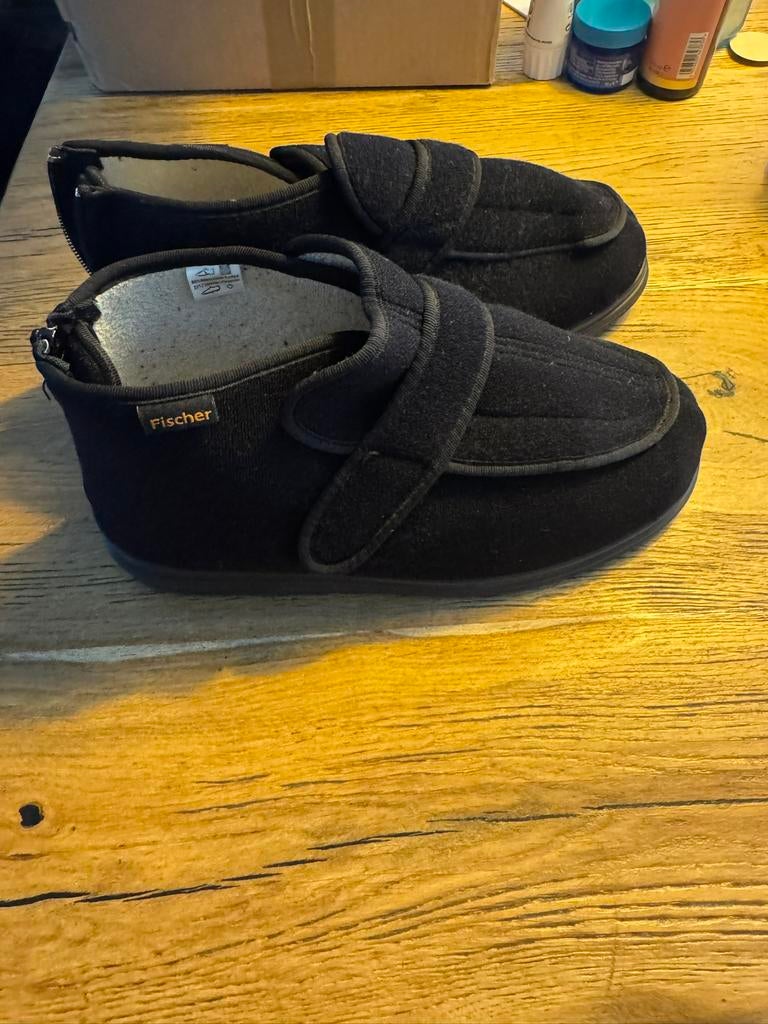 Verband schoenen 44, Ophalen of Verzenden, Zo goed als nieuw