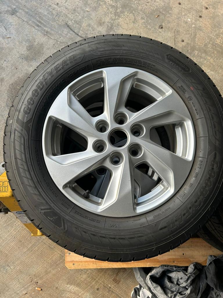 Nieuw! Ford transit custom, goodyear 215/65R16C banden+velg, Ophalen, 16 inch, Nieuw, Band(en)