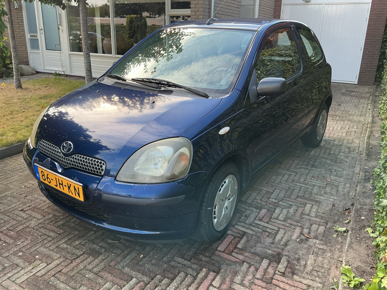 Toyota Yaris 1.3 16V 3DR Linea Luna 2002 Blauw, Voorwielaandrijving, 1299 cc, 31 €/maand, 4 cilinders