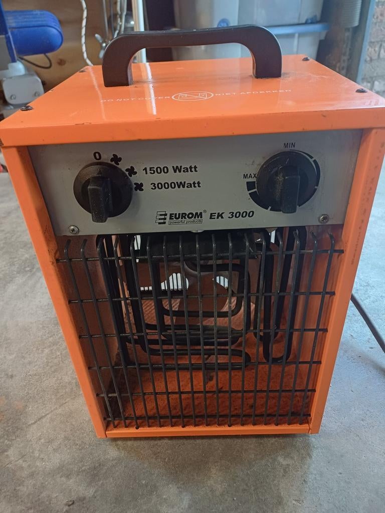 Eurom EK 3000 elektrische kachel 3000W, Doe-het-zelf en Verbouw, Verwarming en Radiatoren, Gebruikt, Kachel, 800 watt of meer