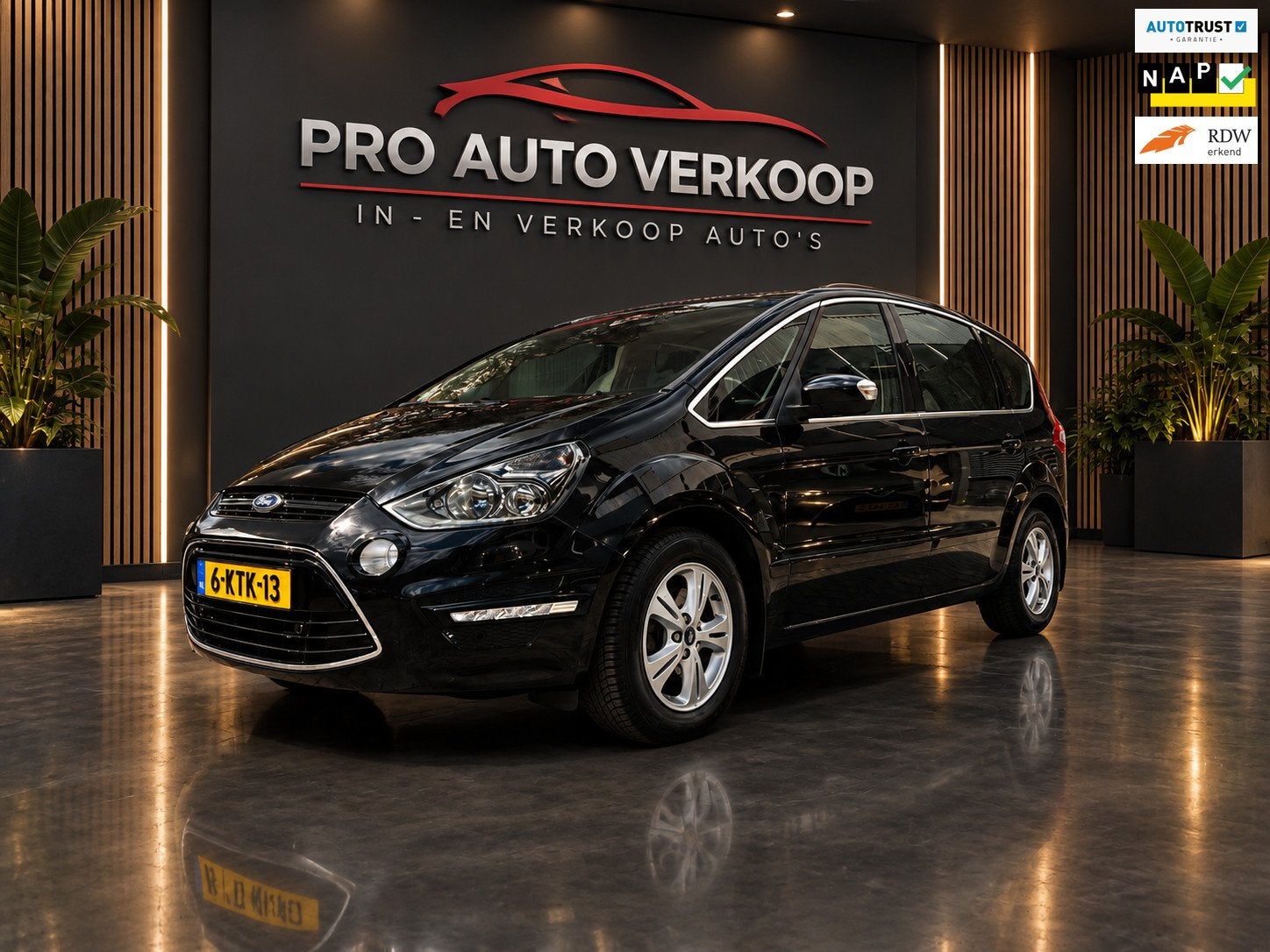 Ford S-Max 2.0 EcoBoost S Edition Carplay_Cruise_Trekhaak_Au, Auto's, Voorwielaandrijving, Gebruikt, 4 cilinders, Zwart