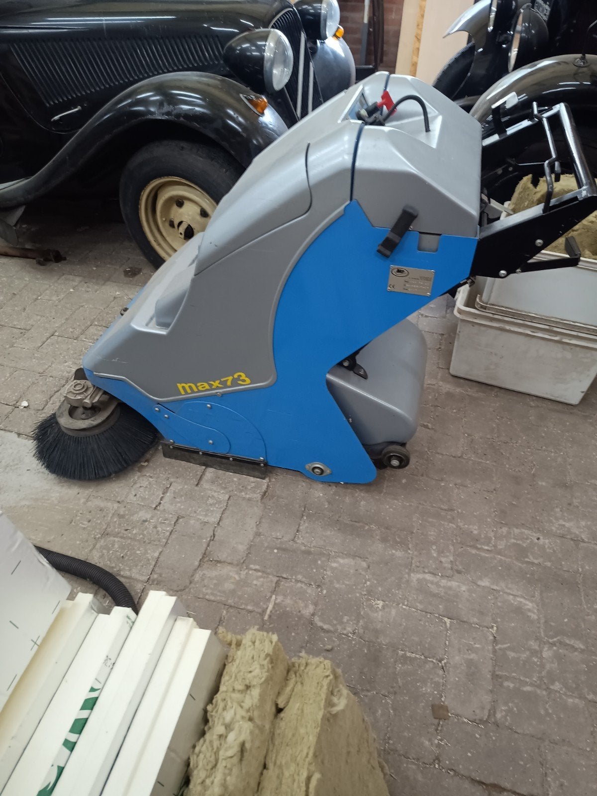 Veegmachine MP Max 73 BT (2007) inclusief lader, Ophalen, Gebruikt, MP