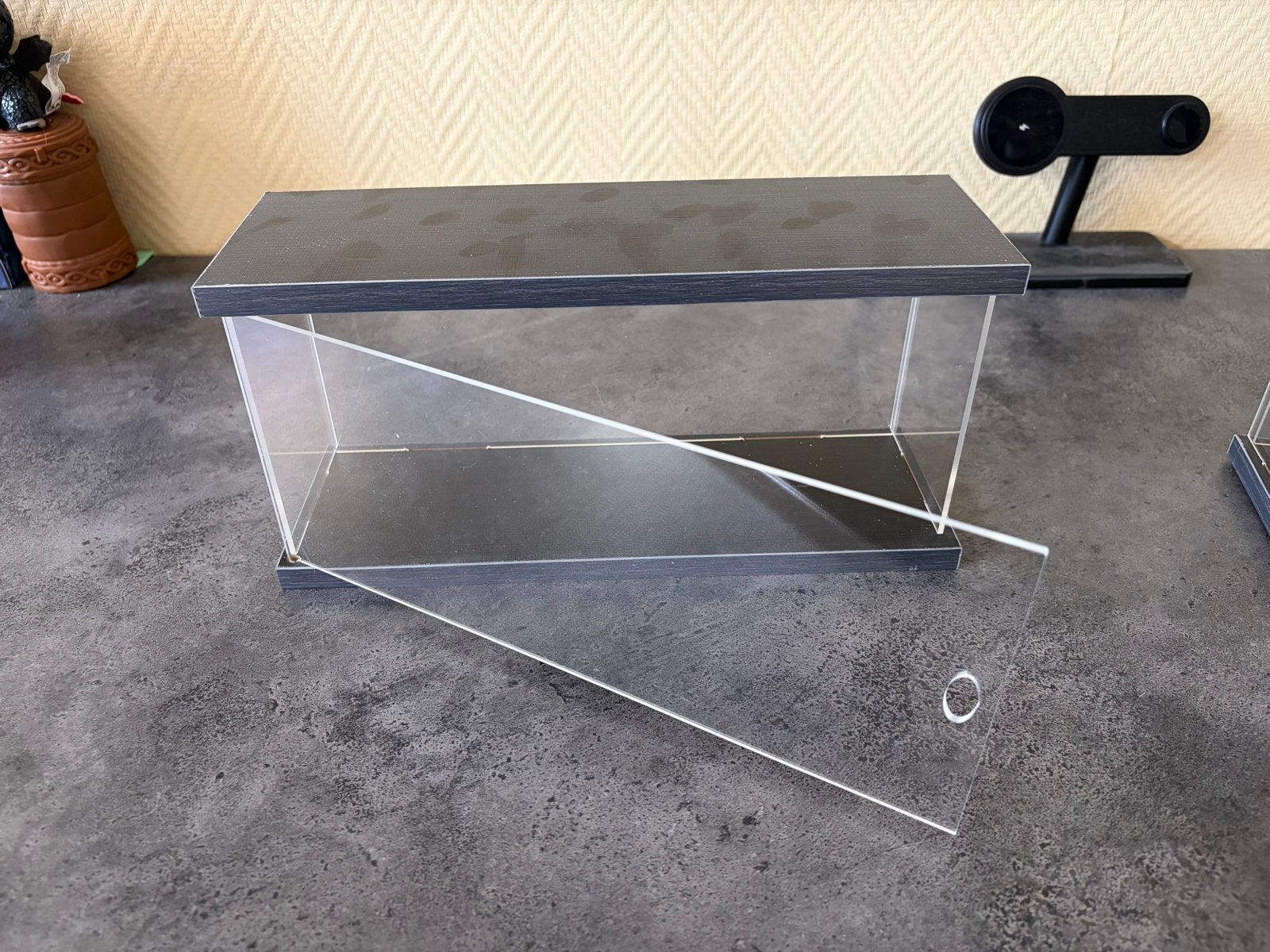 Acryl Opbergbox met Deur en Stofbescherming, Ophalen of Verzenden, Zo goed als nieuw