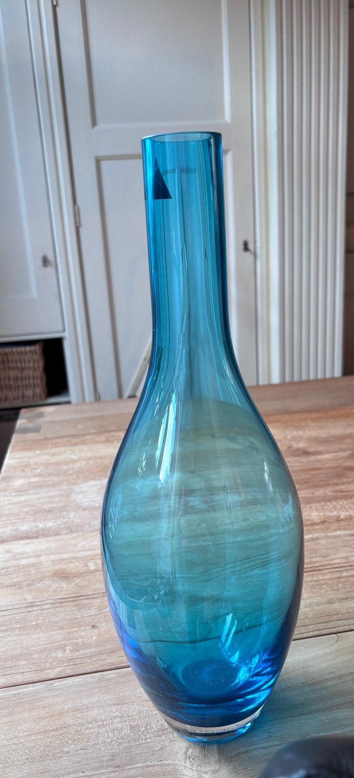 Hoge blauwe glazen vaas, Huis en Inrichting, Woonaccessoires | Vazen, Ophalen, Blauw, Minder dan 50 cm, Glas
