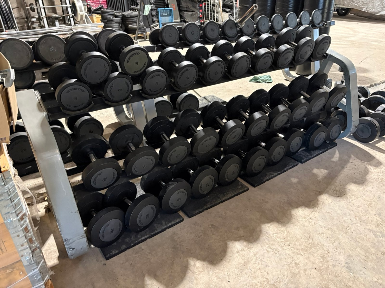 Technogym dumbbell set 4-34 kg dumbbell gewichten, Ophalen, Dumbbell, Dumbbells, 4-34 kg