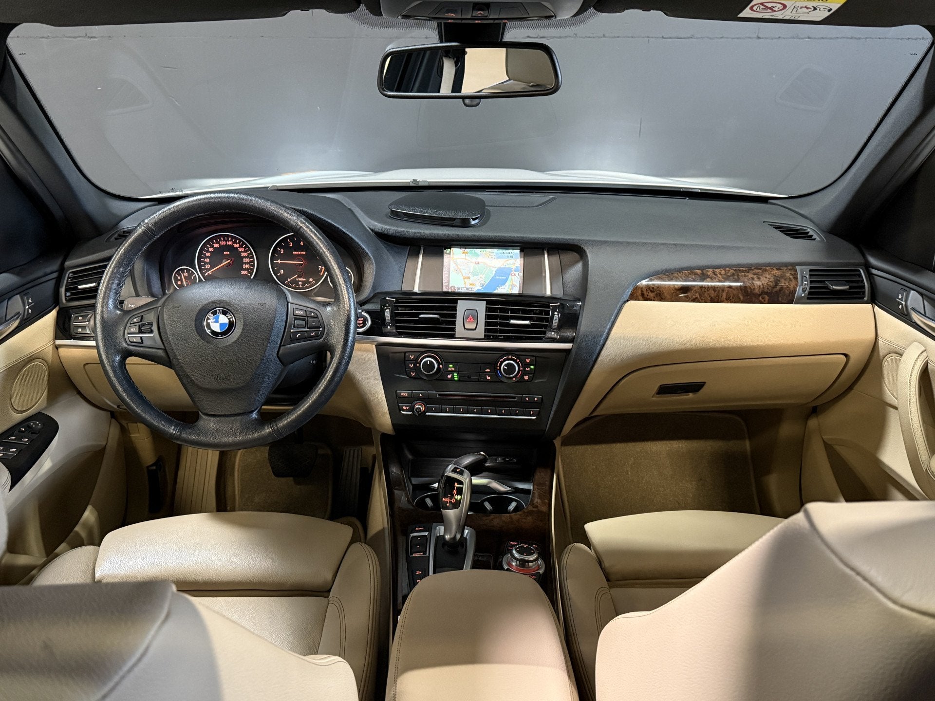 BMW X3 xDrive20i | Panoramadak | Stoelverwarming | Leder | X, Automaat, Gebruikt, 4 cilinders, 2000 kg