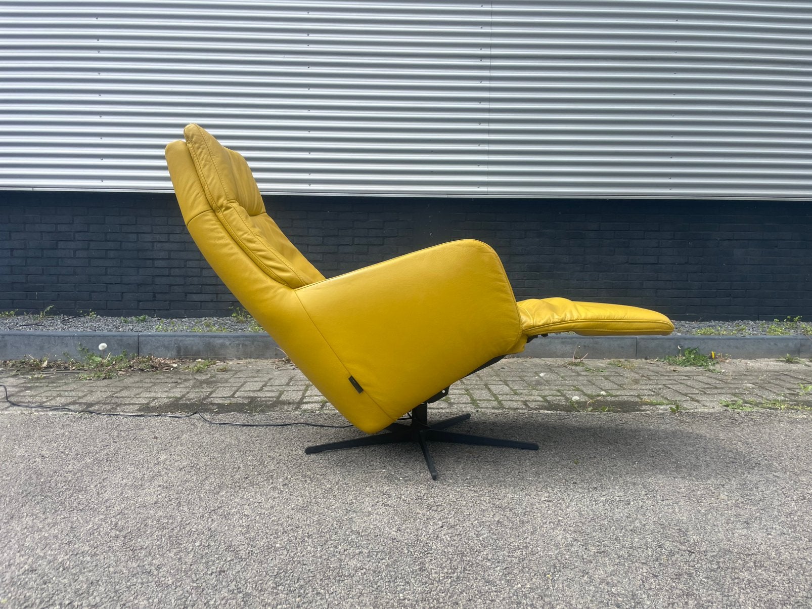 Gele leren montel relax fauteuil / relax stoel elektrisch, Ophalen, Minder dan 75 cm, 50 tot 75 cm, A