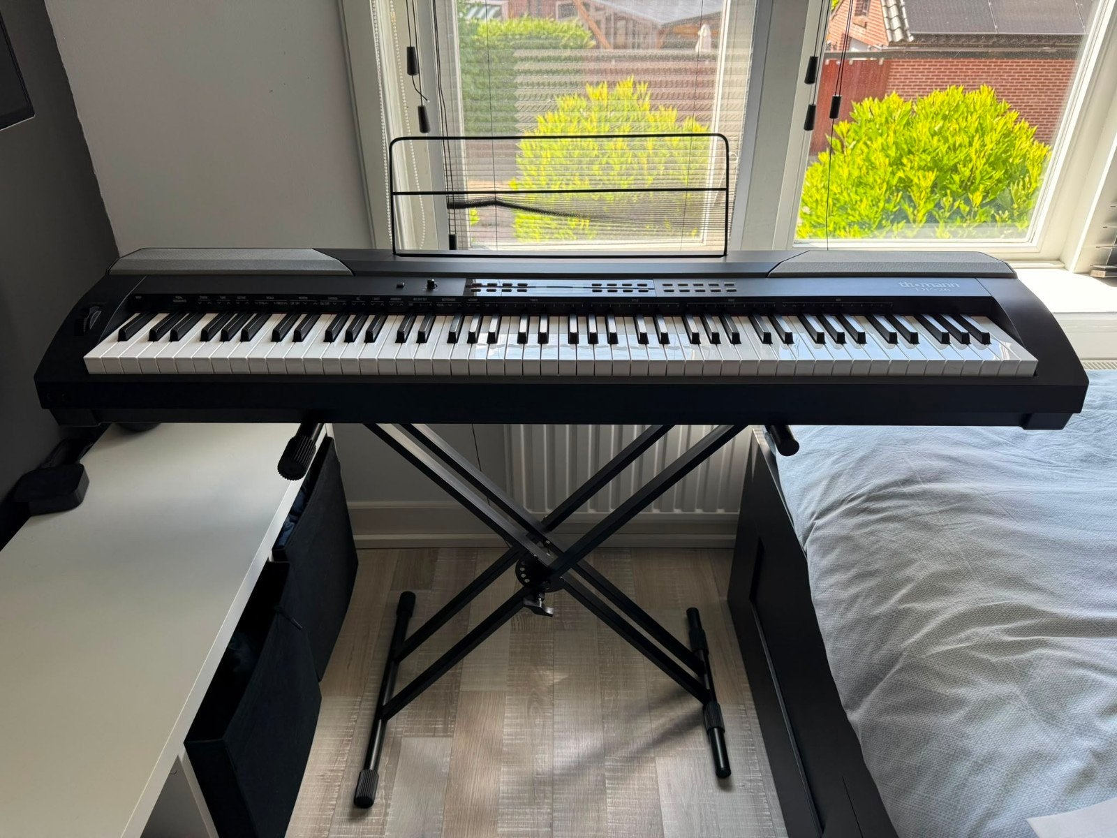 Thomann DP-26 Digitale Piano met standaard en accessoires, Ophalen, Zwart, Digitaal, Zo goed als nieuw