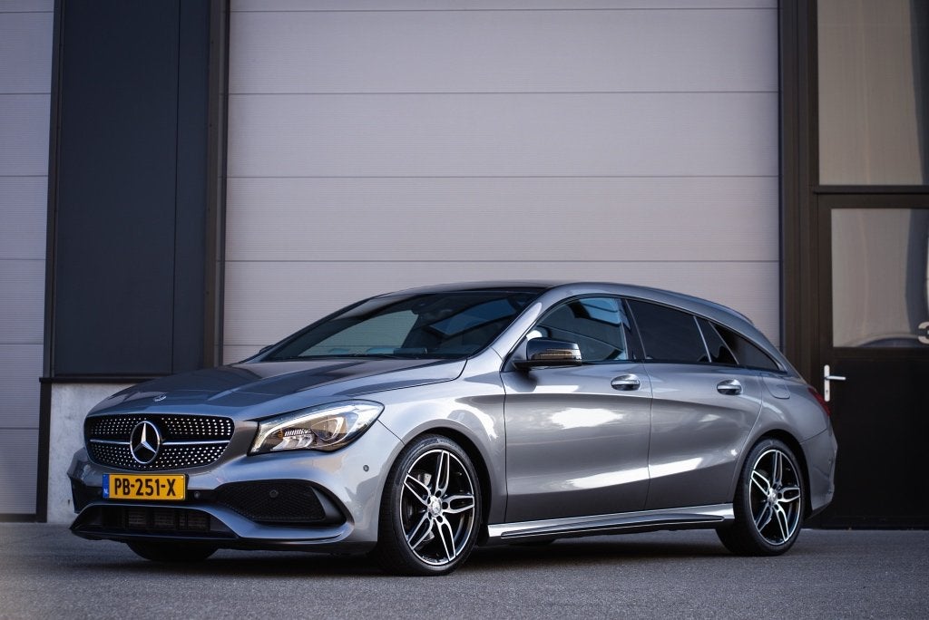 Mercedes-Benz CLA 200 amg line automaat night pakket, CLA, 730 kg, Zwart, Stationwagon