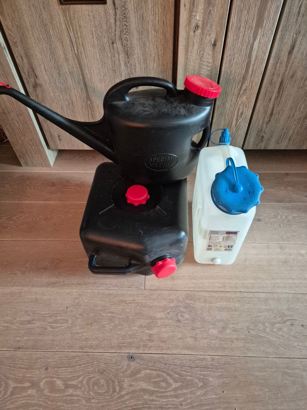jerrycans caravan, Ophalen of Verzenden, Zo goed als nieuw