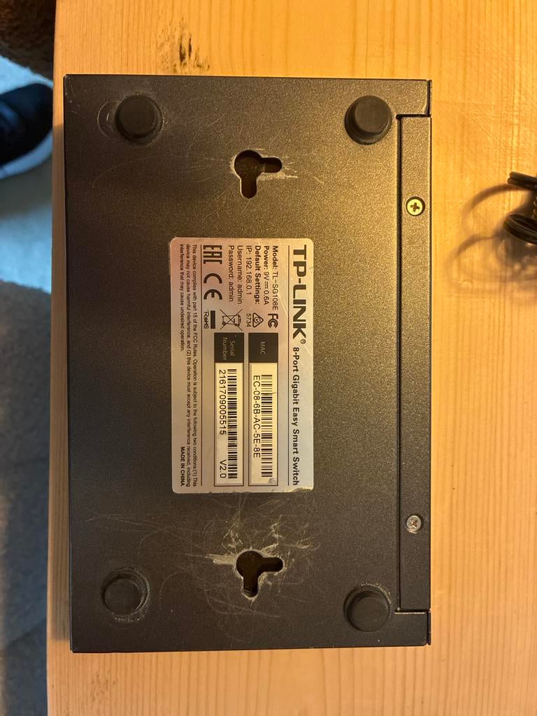TP-Link TL-SG108E 8-Poorts Gigabit Easy Smart Switch, Ophalen of Verzenden, Gebruikt